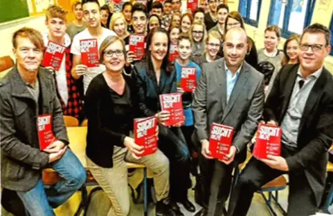 Wir fühlen uns aufgerufen, das Phänomen Sucht wieder aus dem Schatten zu befreien.